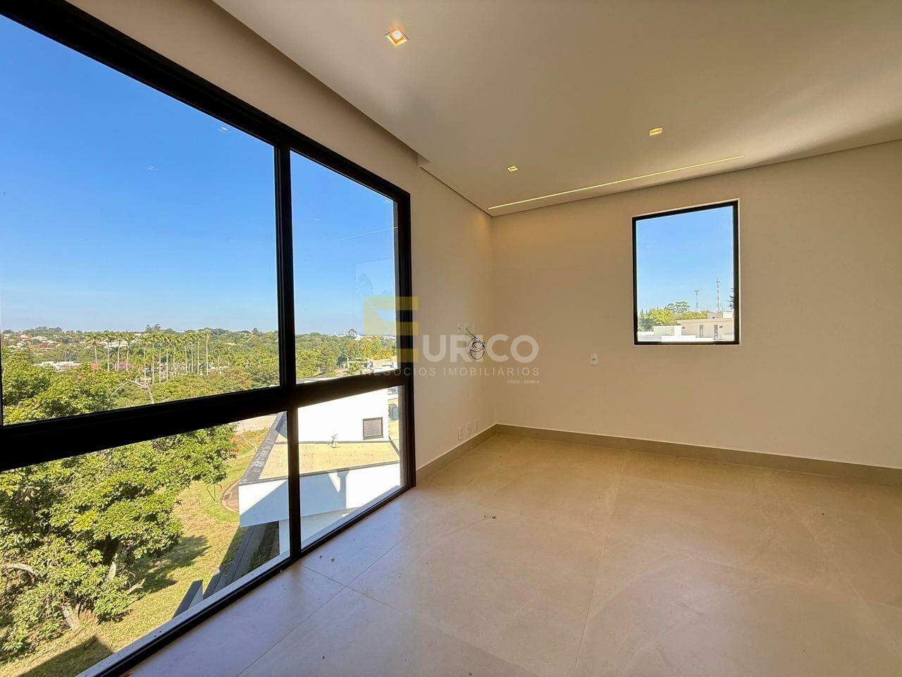 Casa em condomínio à venda no Condomínio Reserva do Itamaracá em Valinhos/SP: 