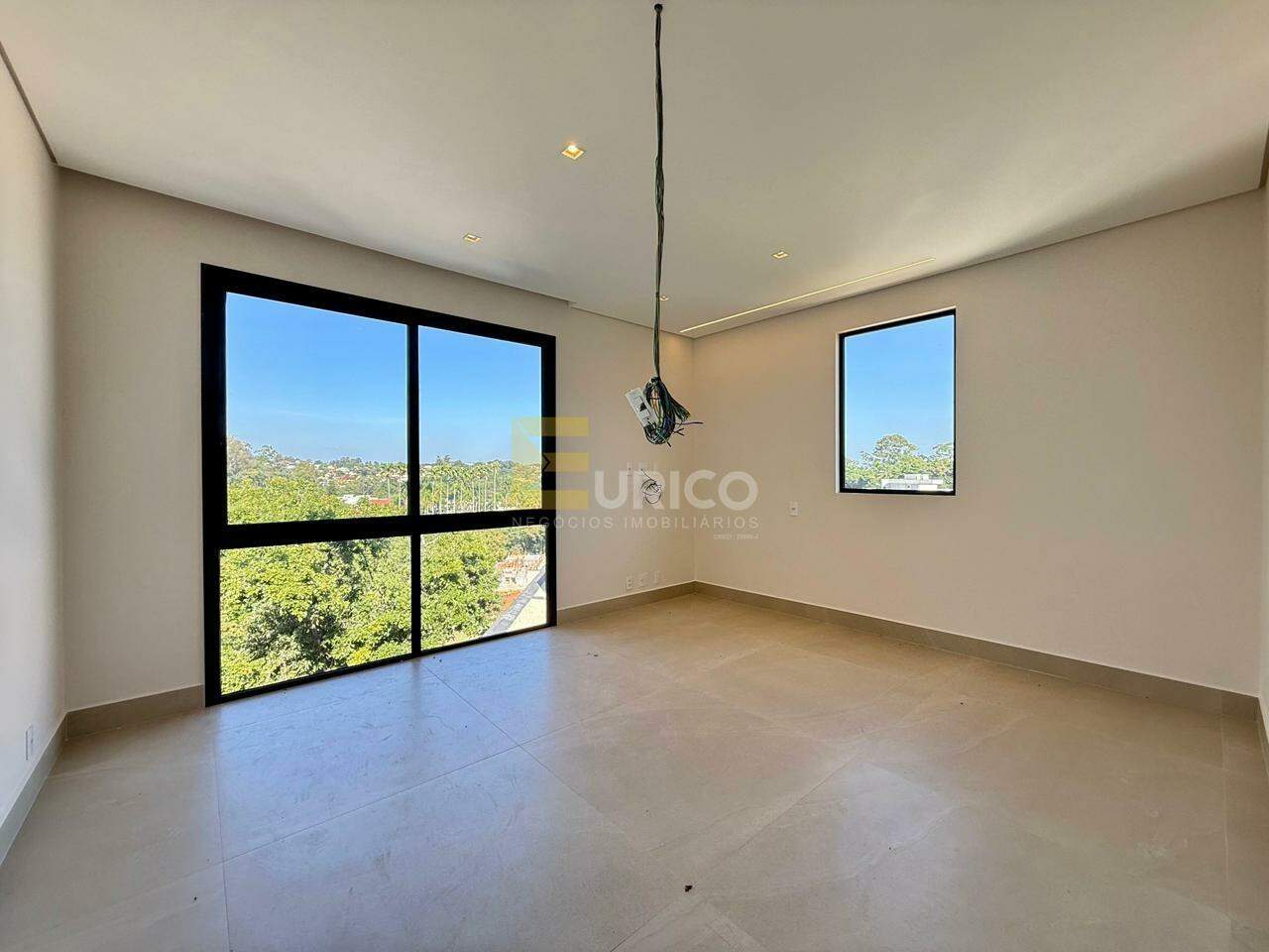 Casa em condomínio à venda no Condomínio Reserva do Itamaracá em Valinhos/SP: 