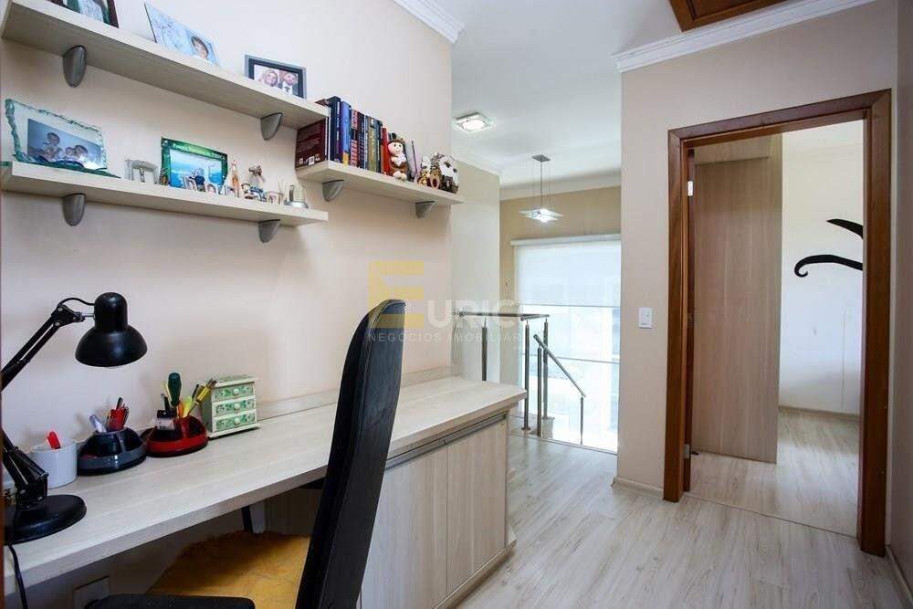 Casa em condomínio à venda no Condomínio Vivenda das Cerejeiras em Valinhos/SP: