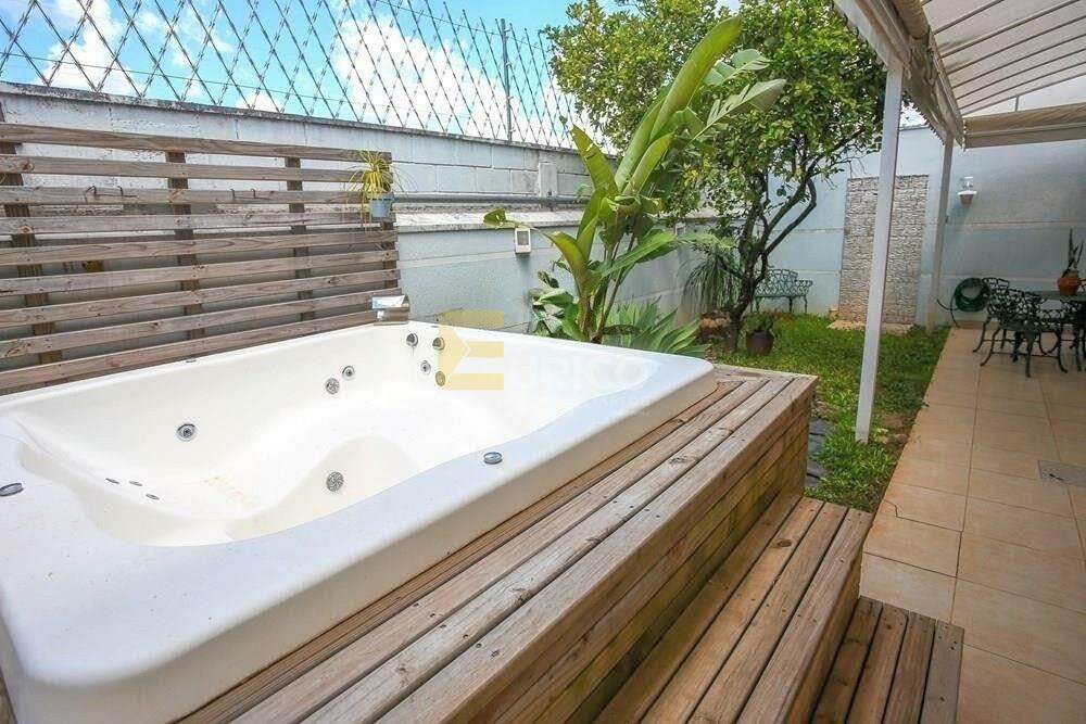 Casa em condomínio à venda no Condomínio Vivenda das Cerejeiras em Valinhos/SP: