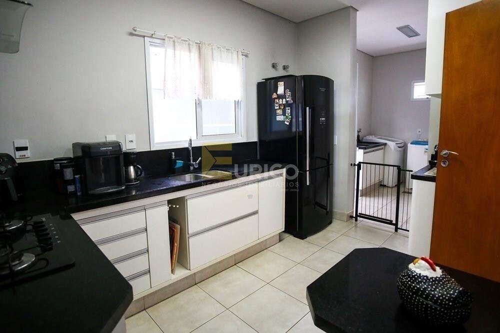 Casa em condomínio à venda no Condomínio Vivenda das Cerejeiras em Valinhos/SP: