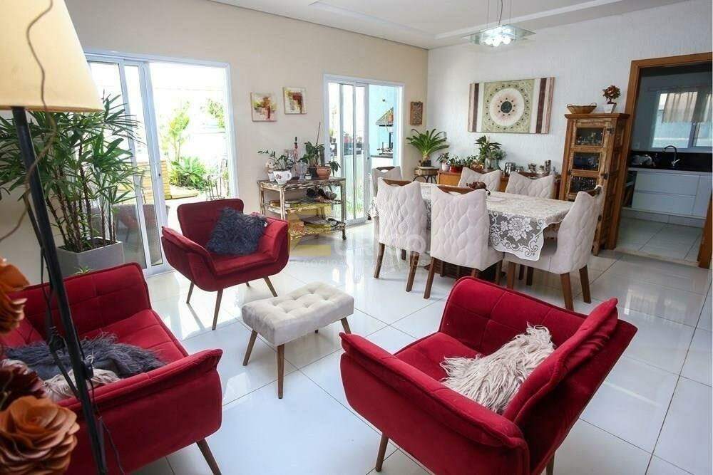 Casa em condomínio à venda no Condomínio Vivenda das Cerejeiras em Valinhos/SP: