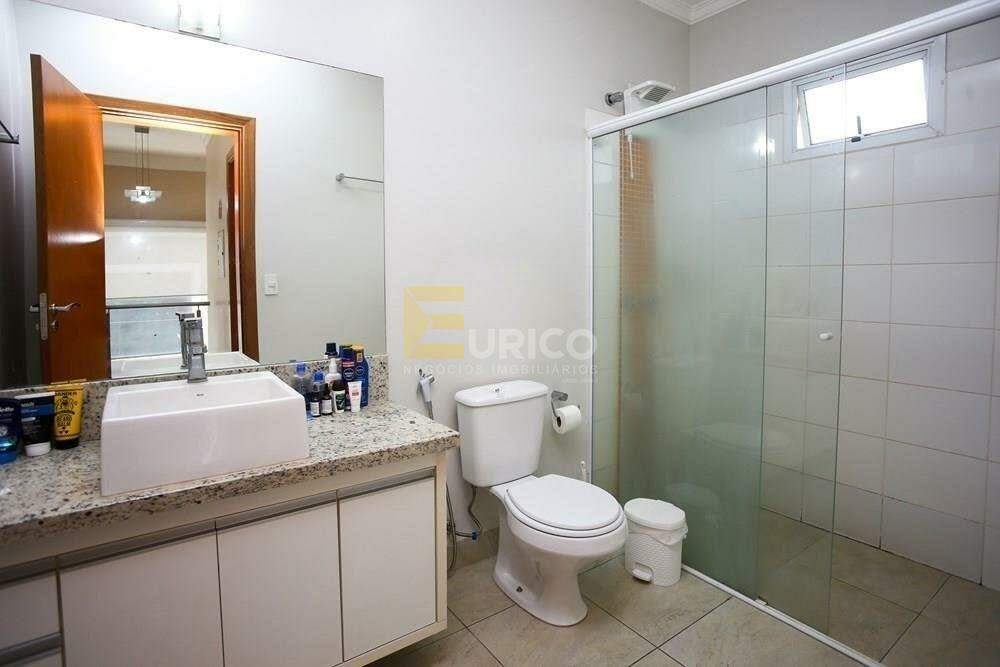 Casa em condomínio à venda no Condomínio Vivenda das Cerejeiras em Valinhos/SP: