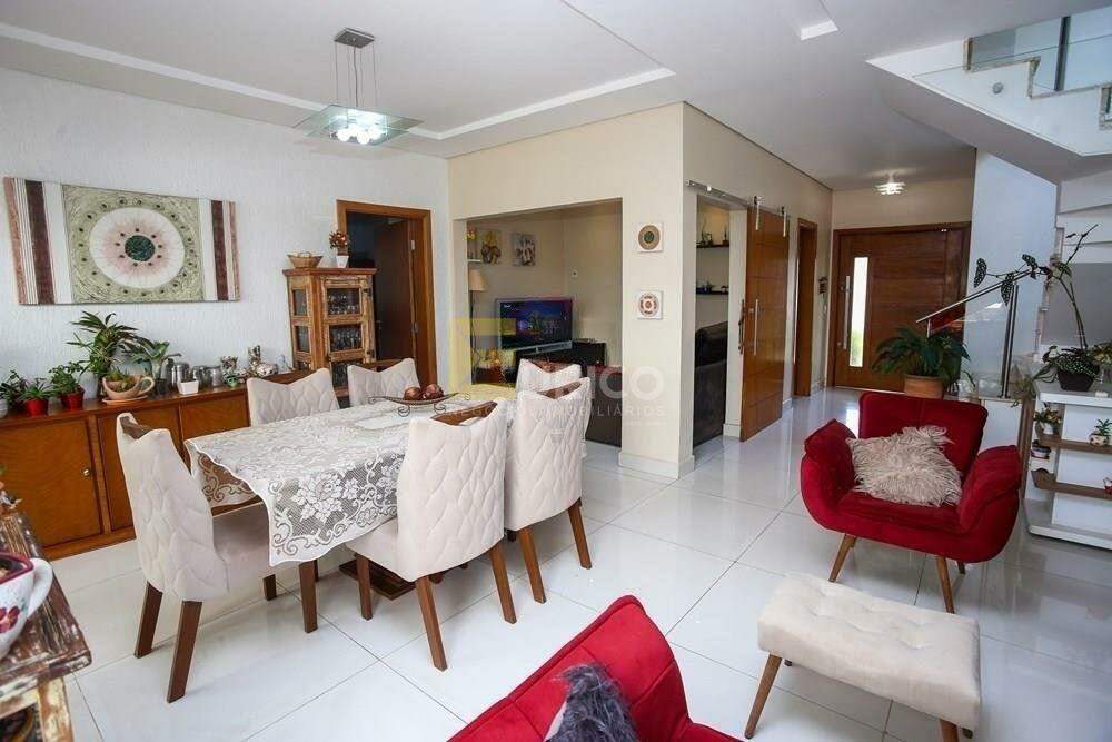 Casa em condomínio à venda no Condomínio Vivenda das Cerejeiras em Valinhos/SP: