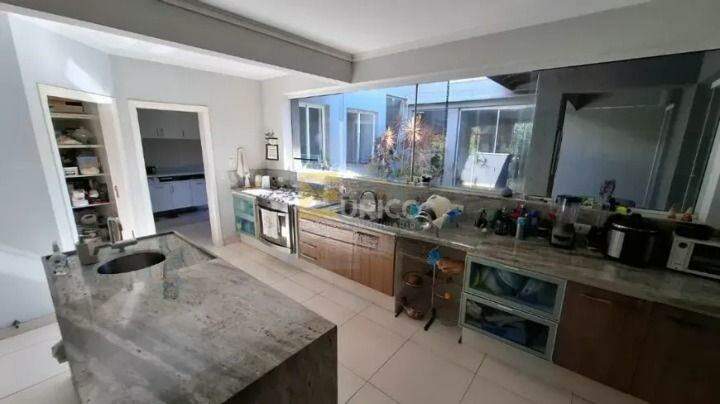 Casa em condomínio à venda no Condomínio Village Sans Souci em Valinhos/SP: