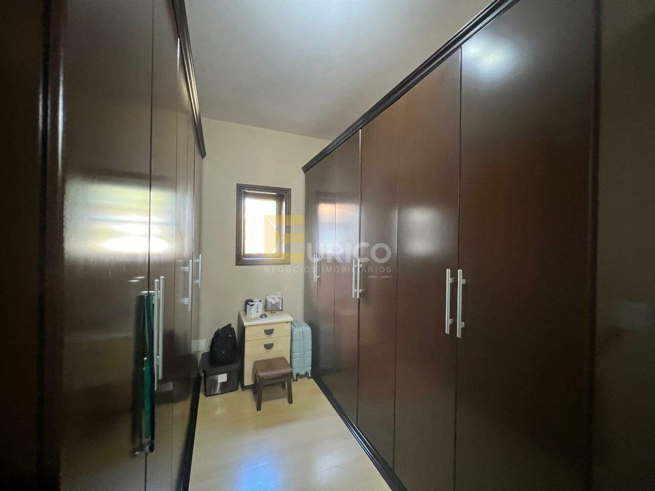 Casa em condomínio à venda no Condomínio Vale do Itamaracá em Valinhos/SP: 