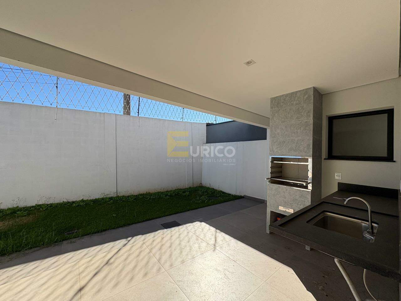 Casa em condomínio à venda no Condomínio Portal do Bosque em Louveira/SP: 