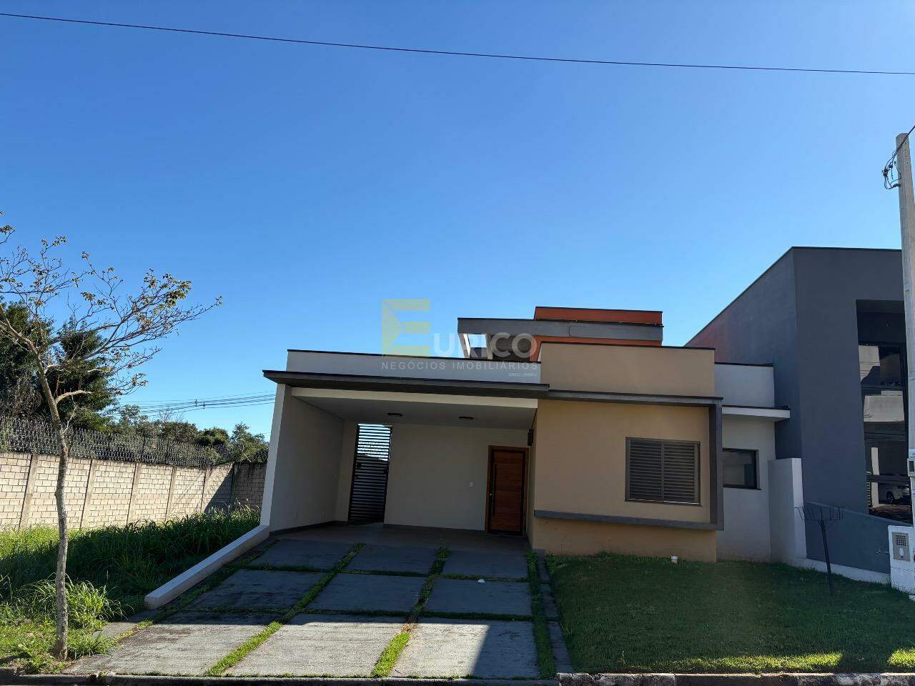 Casa em condomínio à venda no Condomínio Portal do Bosque em Louveira/SP: 