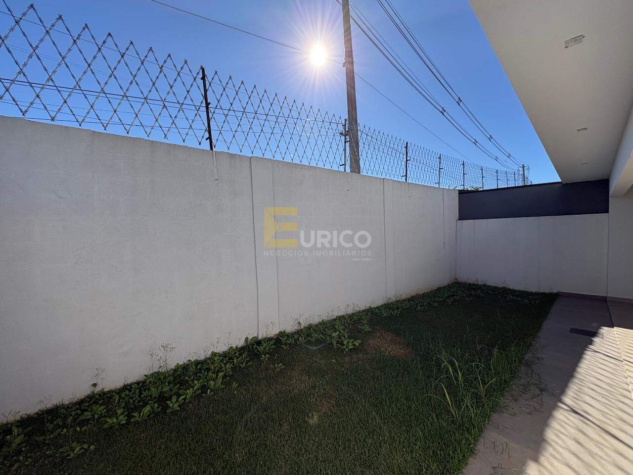 Casa em condomínio à venda no Condomínio Portal do Bosque em Louveira/SP: 