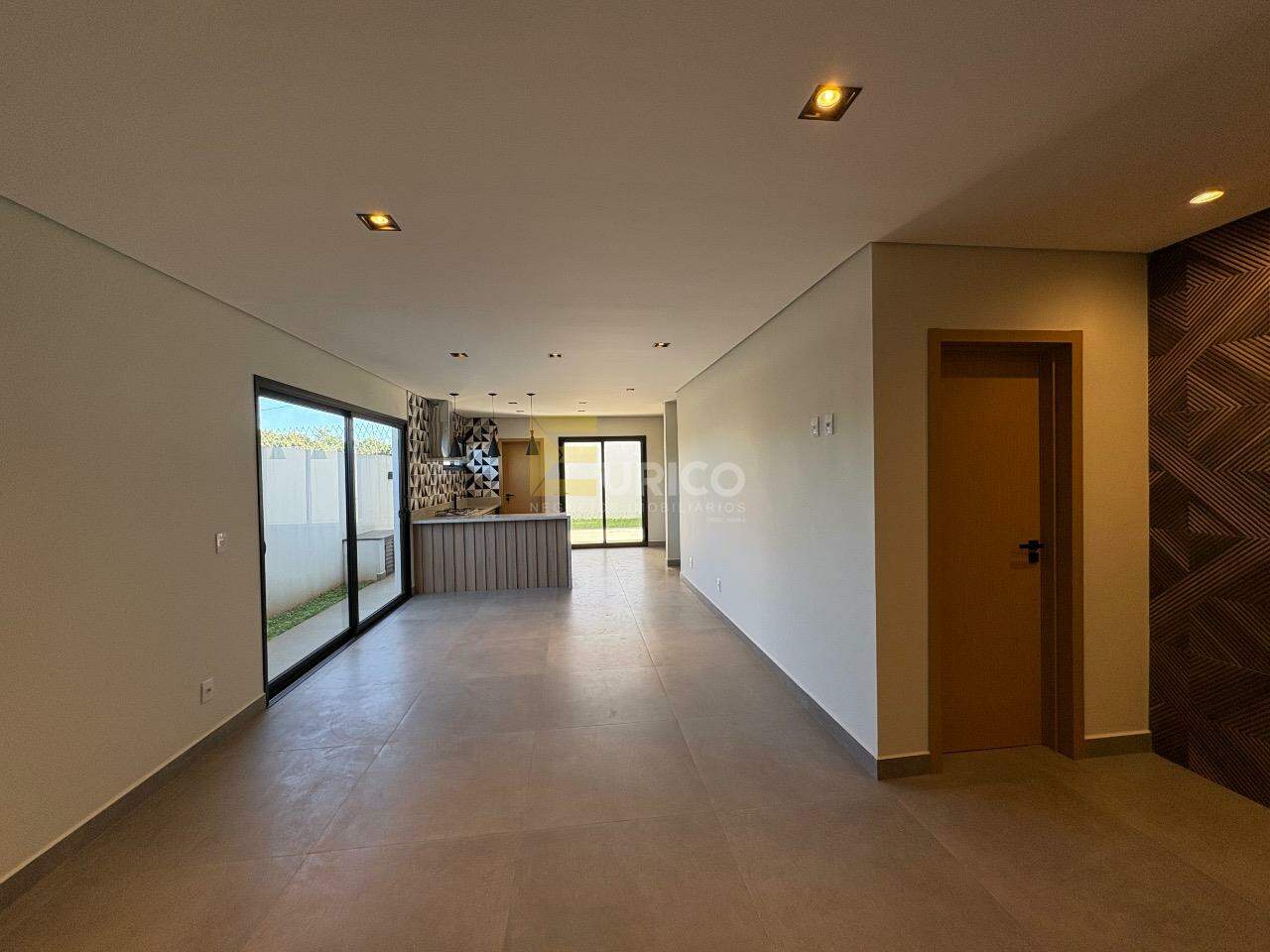 Casa em condomínio à venda no Condomínio Portal do Bosque em Louveira/SP: 