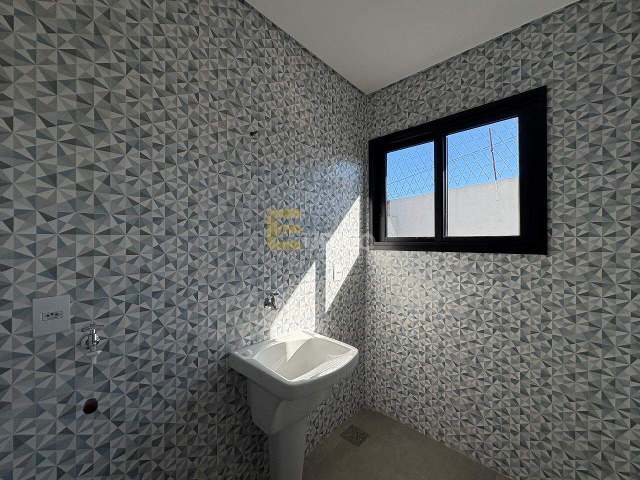 Casa em condomínio à venda no Condomínio Portal do Bosque em Louveira/SP: 