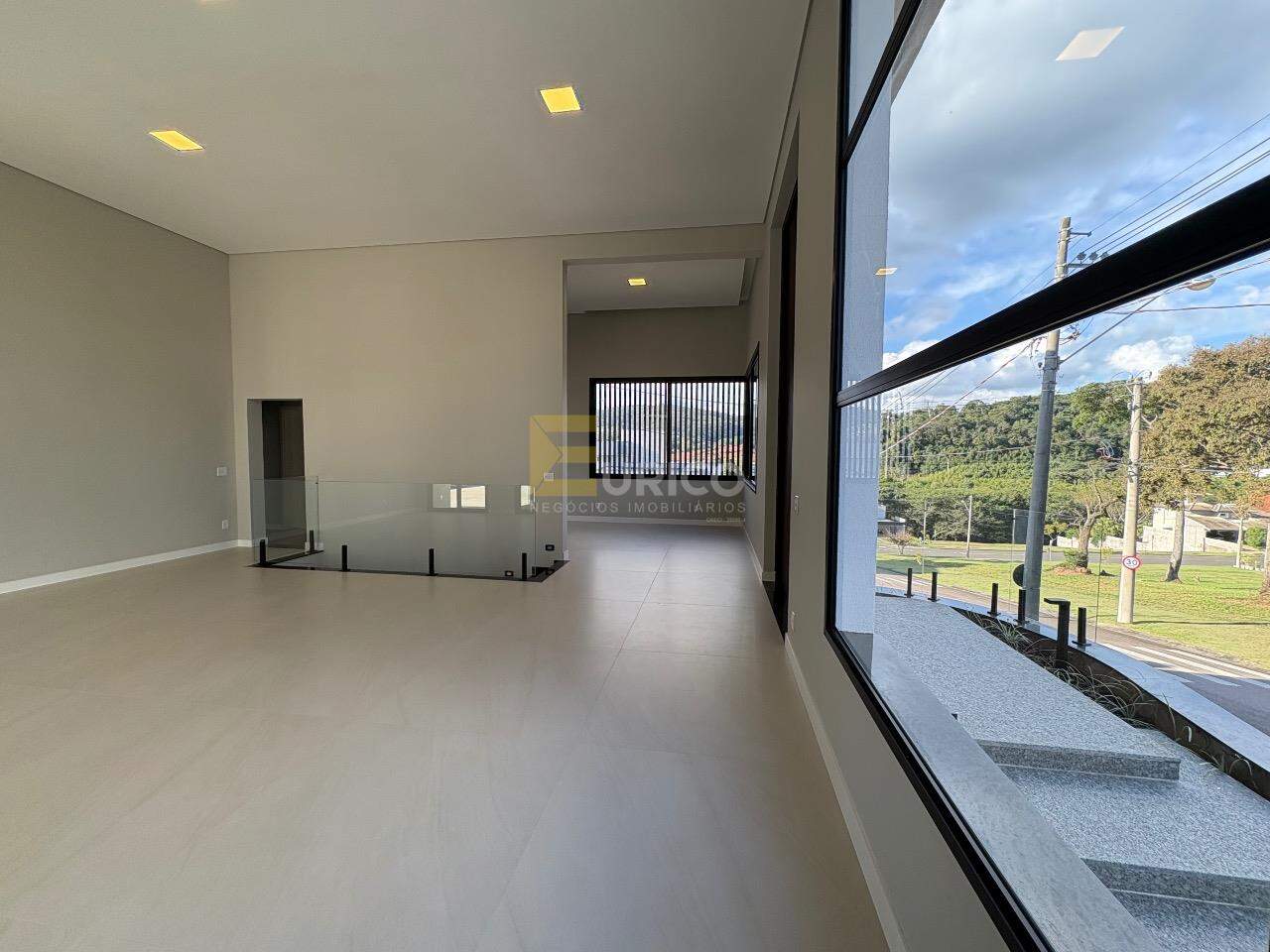 Casa em condomínio à venda no Condomínio Santa Isabel em Louveira/SP: 