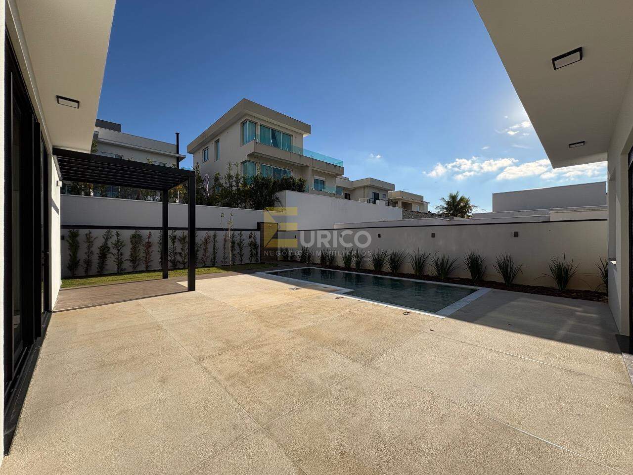Casa em condomínio à venda no Condomínio Santa Isabel em Louveira/SP: