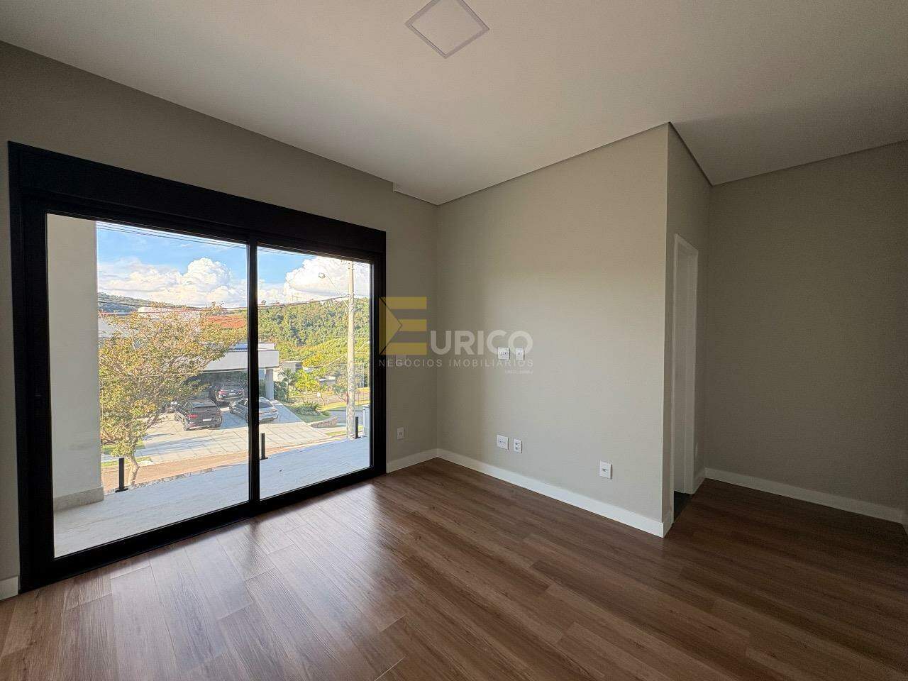 Casa em condomínio à venda no Condomínio Santa Isabel em Louveira/SP: