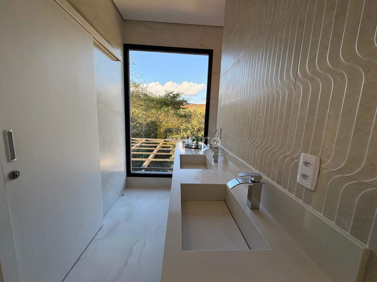 Casa em condomínio à venda no Condomínio Santa Isabel em Louveira/SP: 