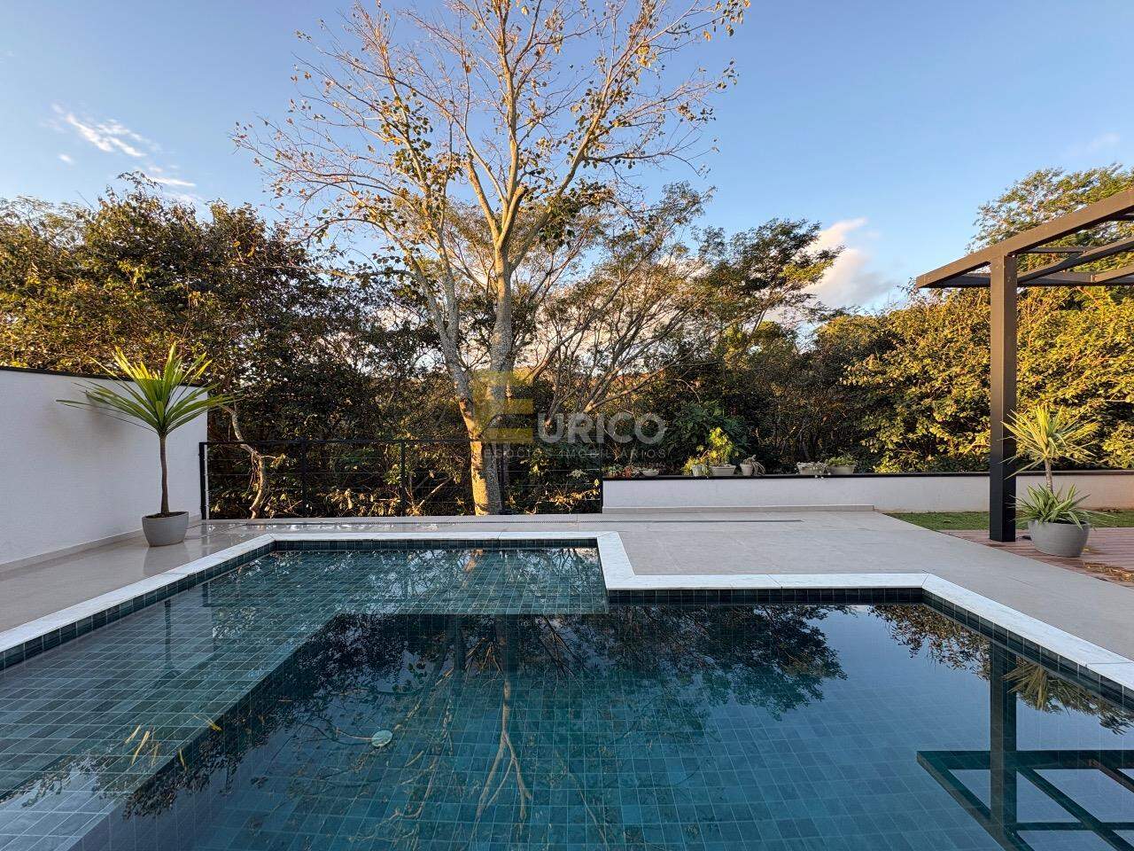 Casa em condomínio à venda no Condomínio Santa Isabel em Louveira/SP: 