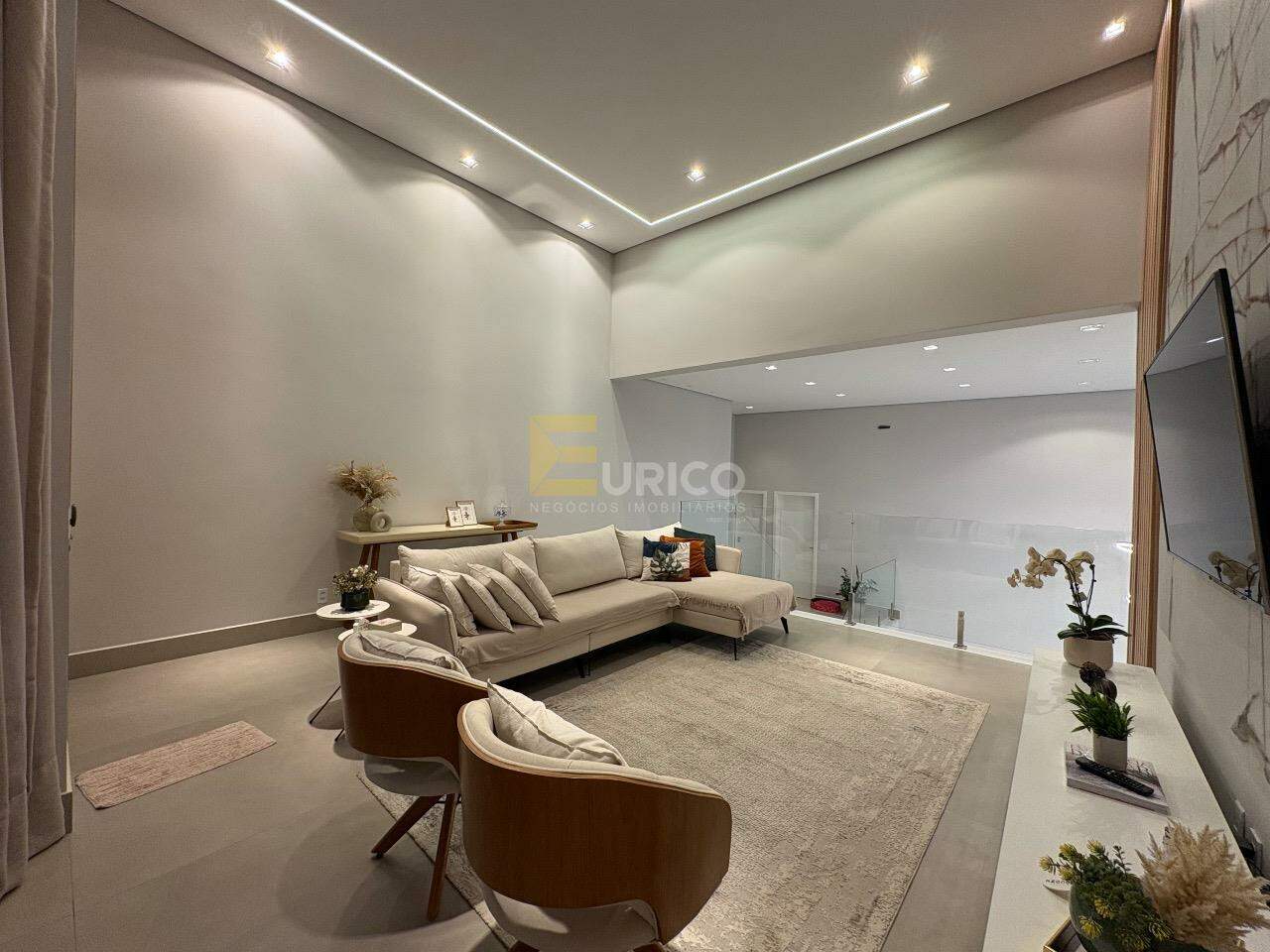 Casa em condomínio à venda no Condomínio Santa Isabel em Louveira/SP: 