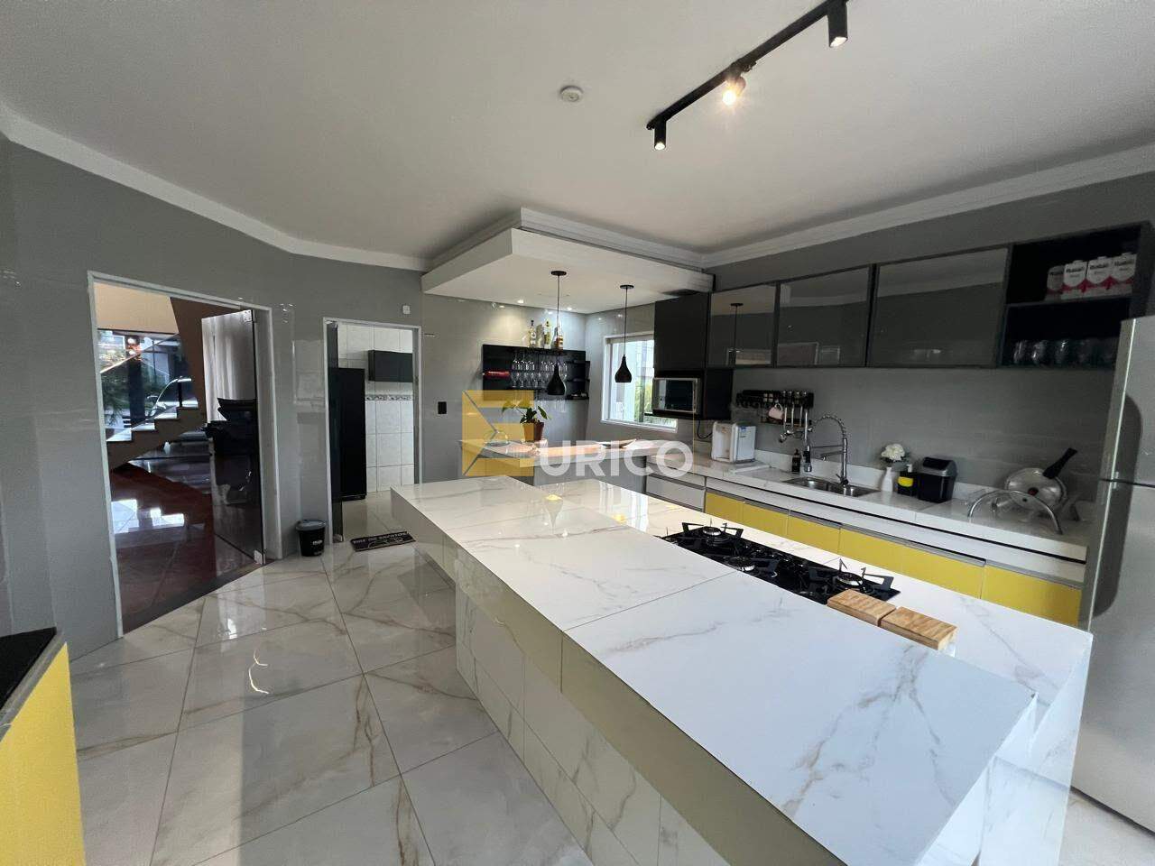 Casa em condomínio à venda no Jardim Novo Horizonte em Sorocaba/SP: