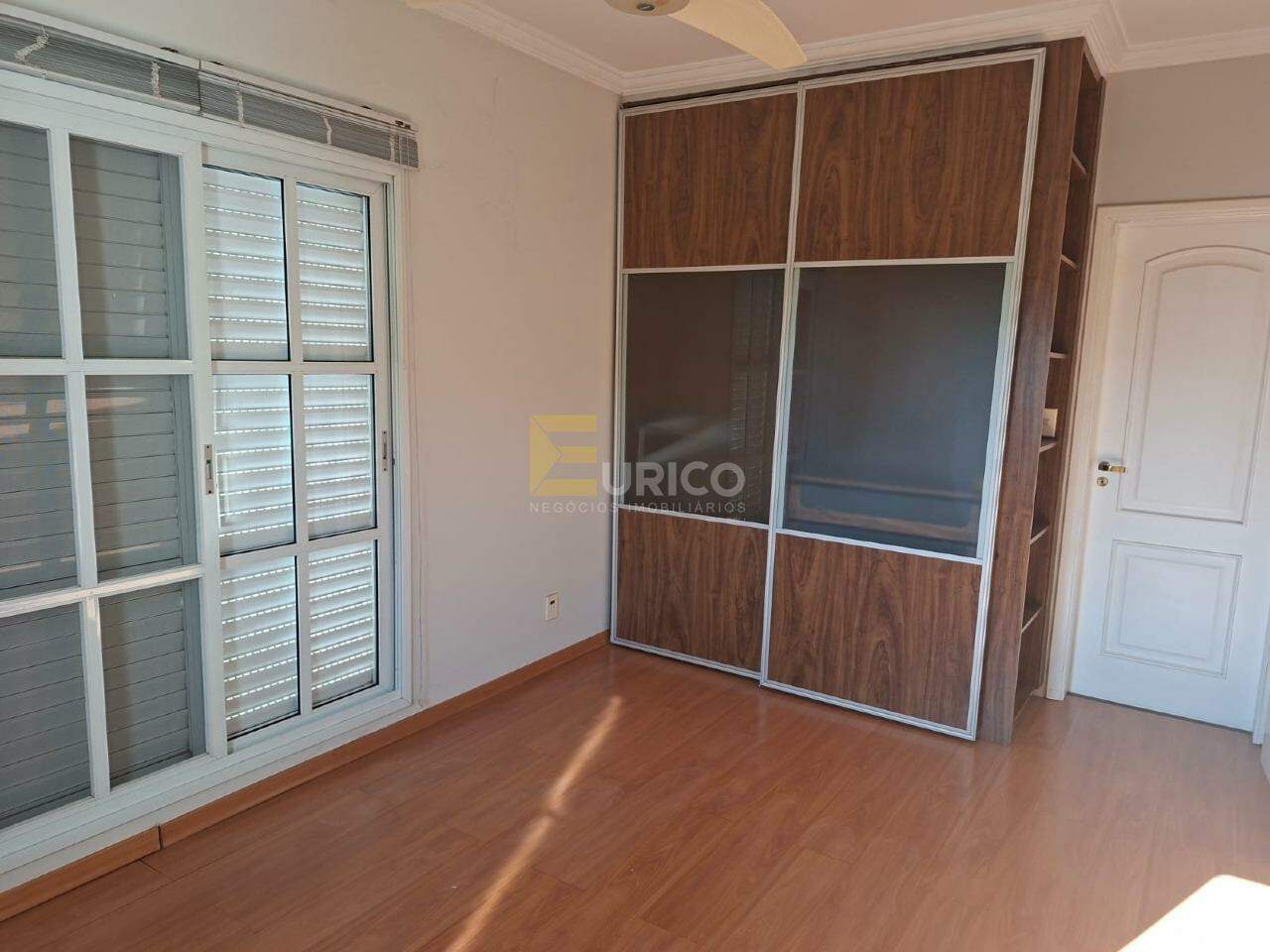 Casa em condomínio à venda no Condomínio Vista Alegre - Sede em Vinhedo/SP: 