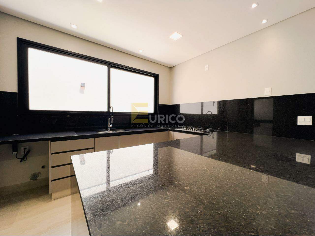Casa em condomínio para aluguel no Condomínio Residencial Villa D’Oro em Vinhedo/SP: 