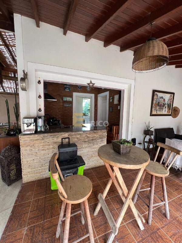 Casa em condomínio à venda no Residencial Village Águas de Santa Eliza em Itupeva/SP: