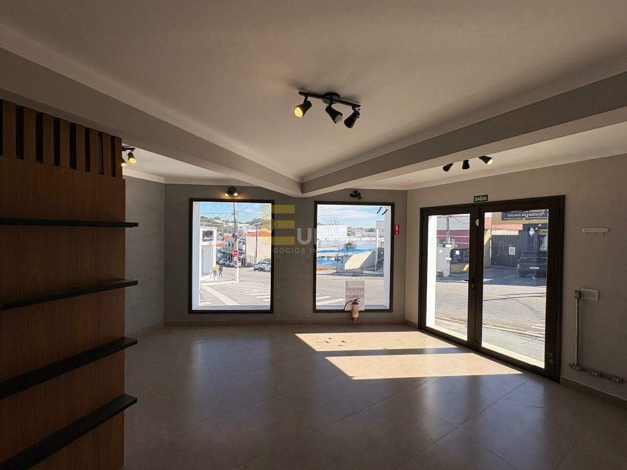 Sala para aluguel no Centro em Vinhedo/SP: 