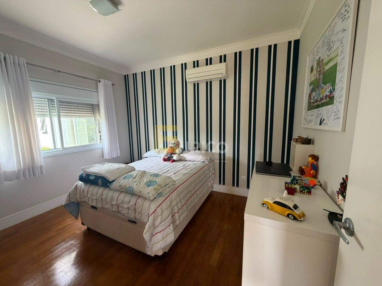 Casa em condomínio para aluguel no Condomínio Portal do Lago em Valinhos/SP: 