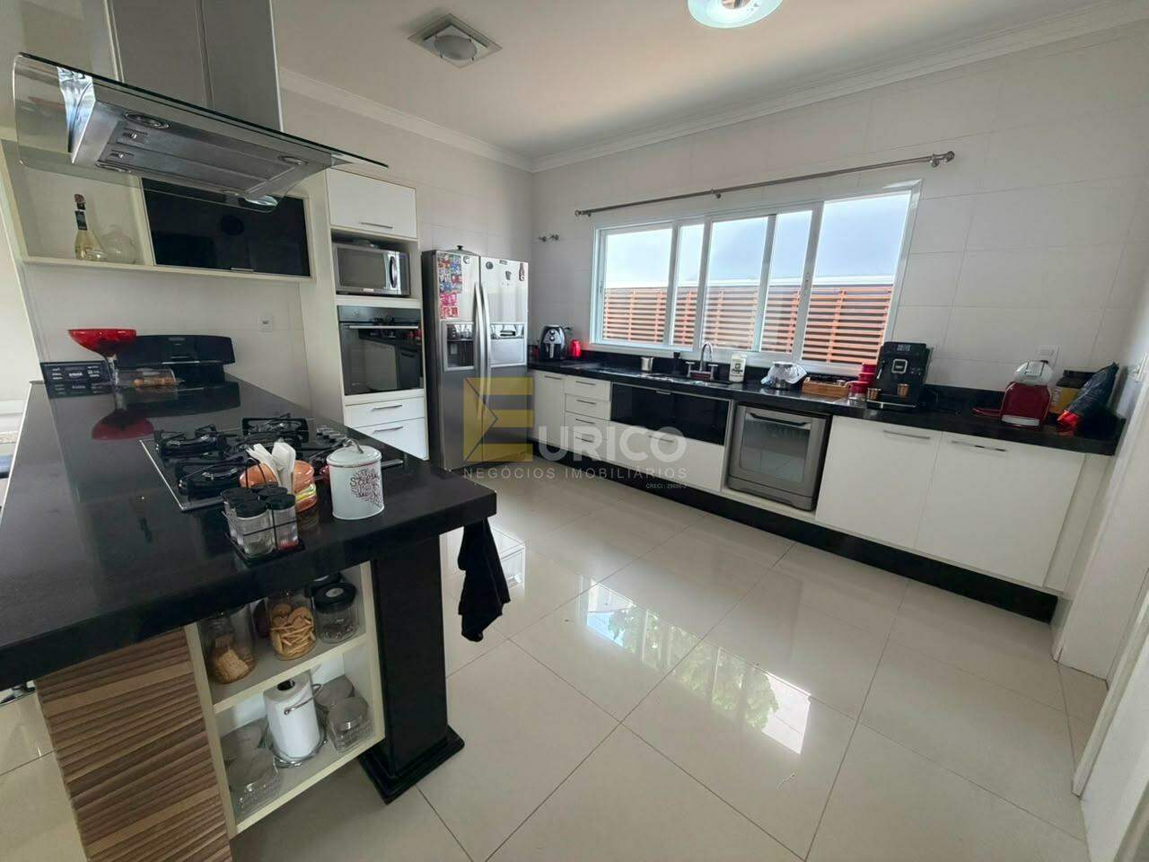 Casa em condomínio para aluguel no Condomínio Portal do Lago em Valinhos/SP: 