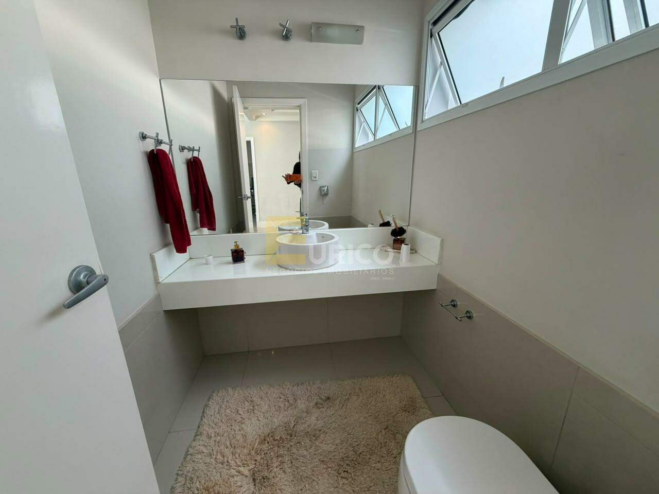 Casa em condomínio para aluguel no Condomínio Portal do Lago em Valinhos/SP: 