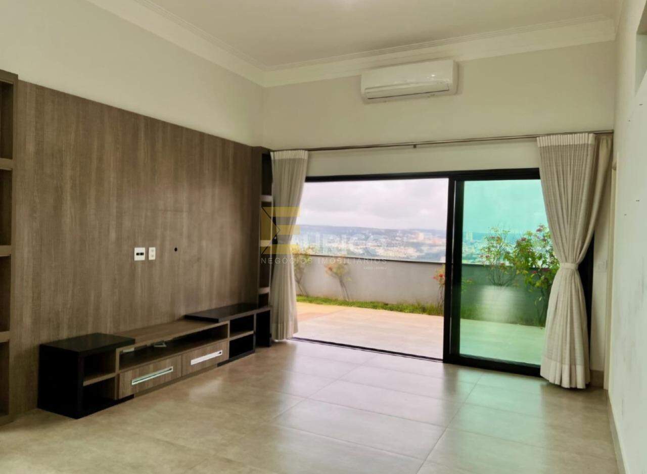 Casa em condomínio para aluguel no Condomínio Portal do Jequitibá em Valinhos/SP: 