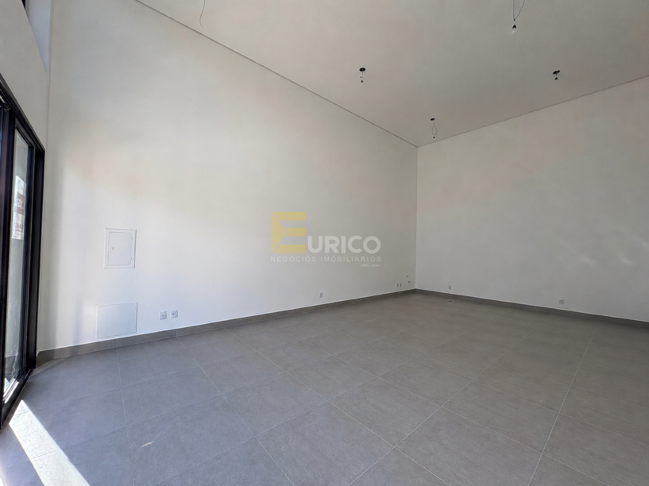 Sala para aluguel no Centro em Vinhedo/SP: 