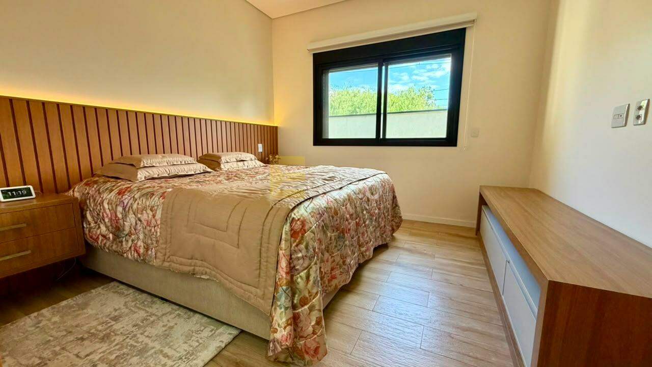 Casa em condomínio à venda no Condomínio Residencial Athenas em Valinhos/SP: 