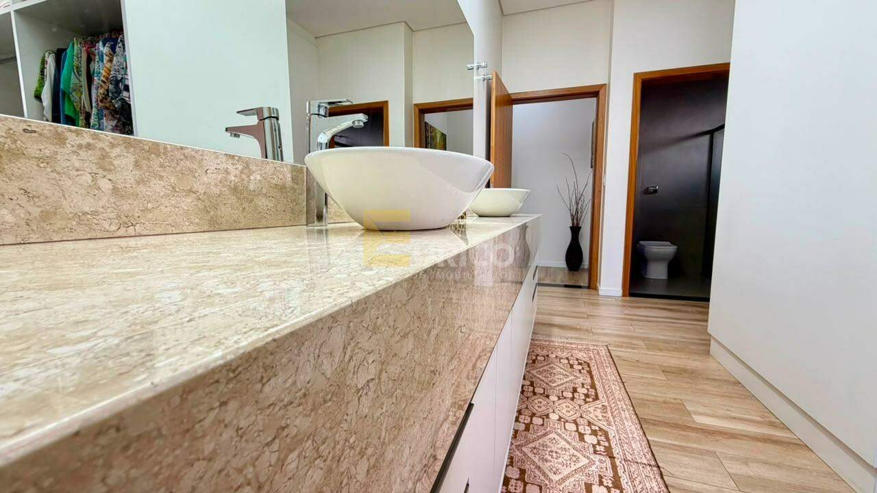 Casa em condomínio à venda no Condomínio Residencial Athenas em Valinhos/SP: 