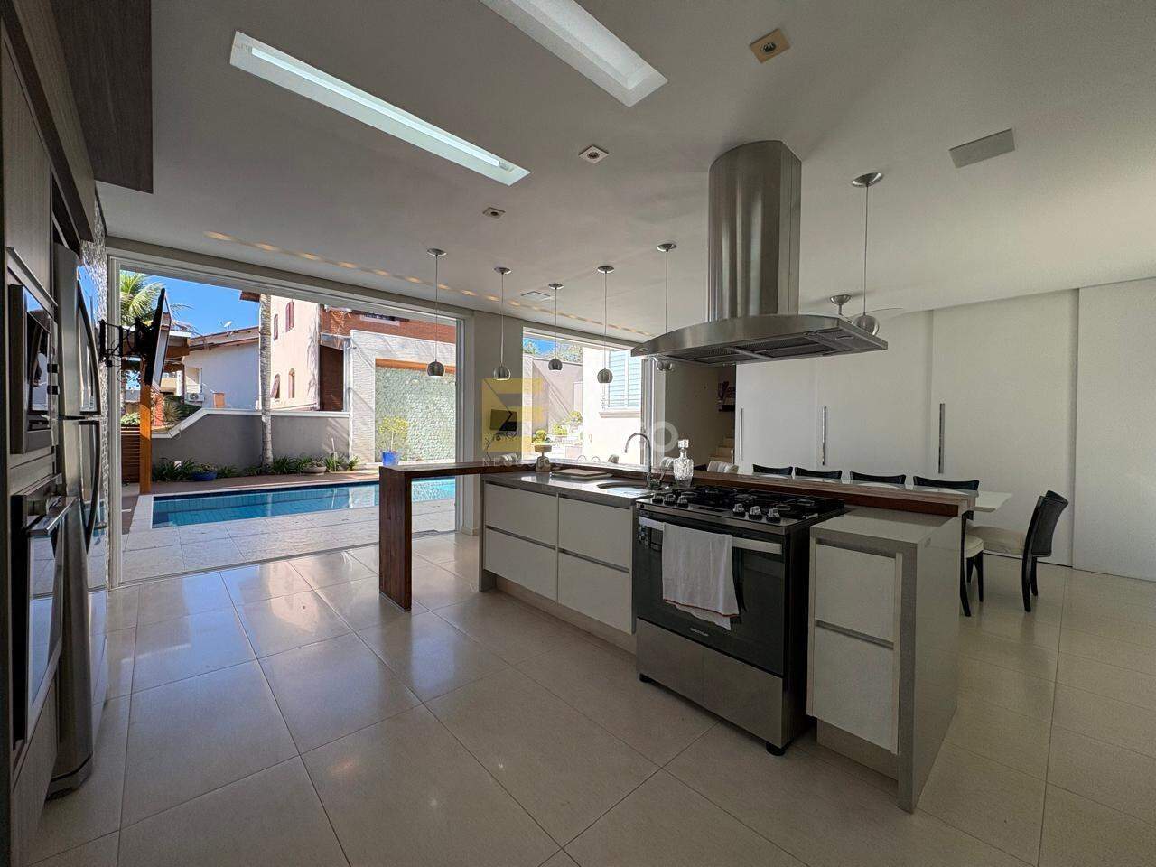 Casa em condomínio à venda no Vista Alegre em Vinhedo/SP: COZINHA