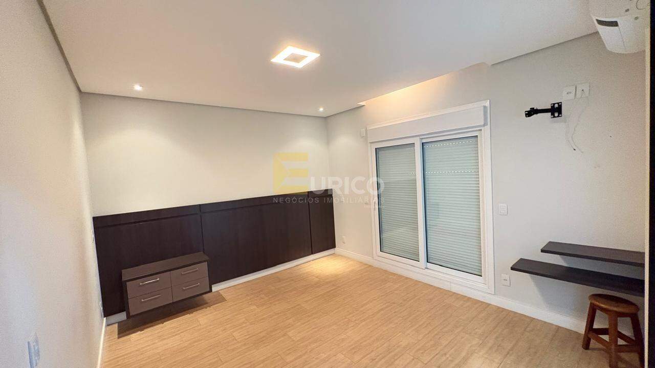 Casa em condomínio à venda no Vista Alegre em Vinhedo/SP: 1ª SUITE