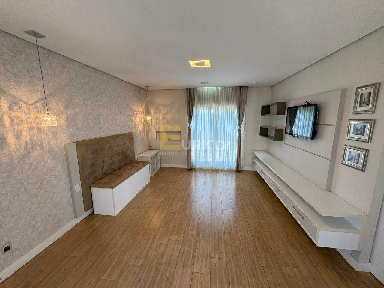 Casa em condomínio à venda no Vista Alegre em Vinhedo/SP: SUÍTE MASTER