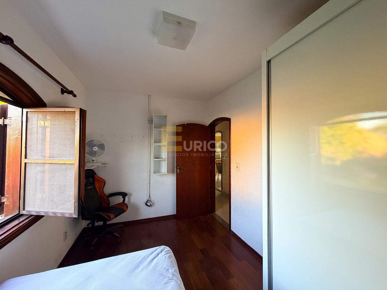 Casa em condomínio à venda no Condomínio Vista Alegre - Sede em Vinhedo/SP: 