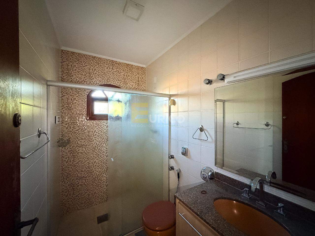 Casa em condomínio à venda no Condomínio Vista Alegre - Sede em Vinhedo/SP: 