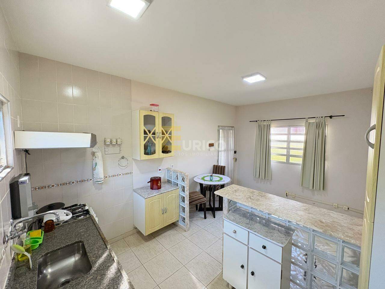 Casa em condomínio à venda no Condomínio Vista Alegre - Sede em Vinhedo/SP: 