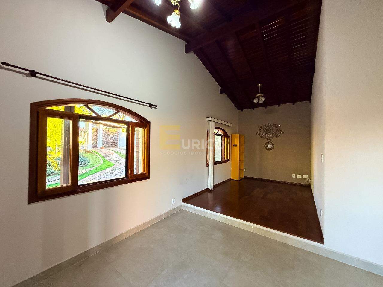 Casa em condomínio à venda no Condomínio Vista Alegre - Sede em Vinhedo/SP: 