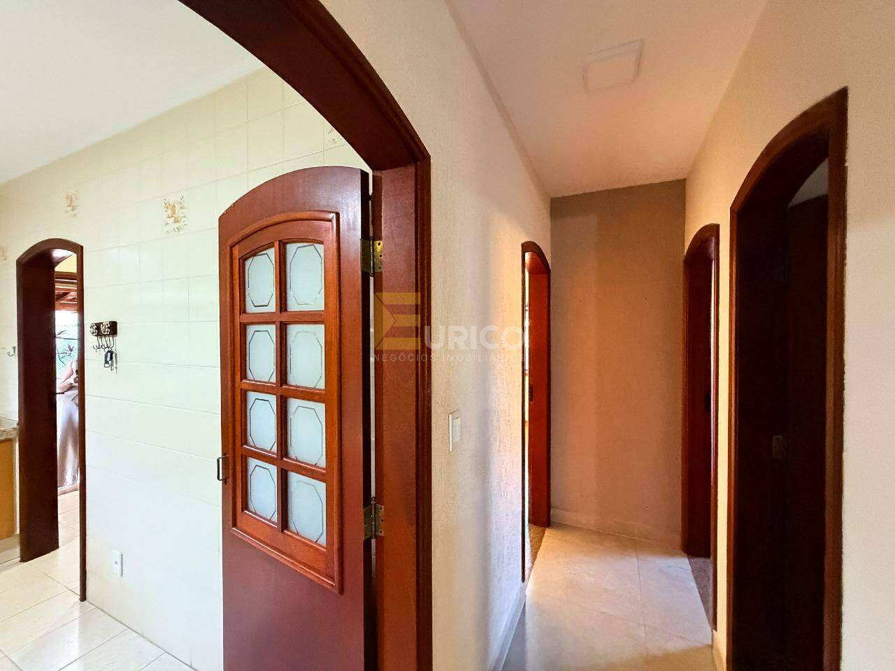 Casa em condomínio à venda no Condomínio Vista Alegre - Sede em Vinhedo/SP: 