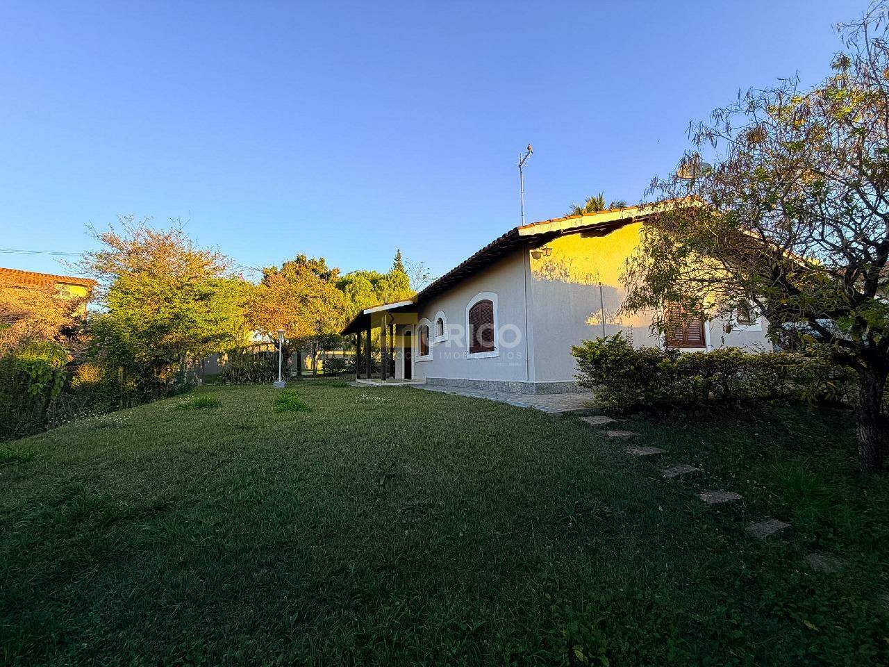 Casa em condomínio à venda no Condomínio Vista Alegre - Sede em Vinhedo/SP: 