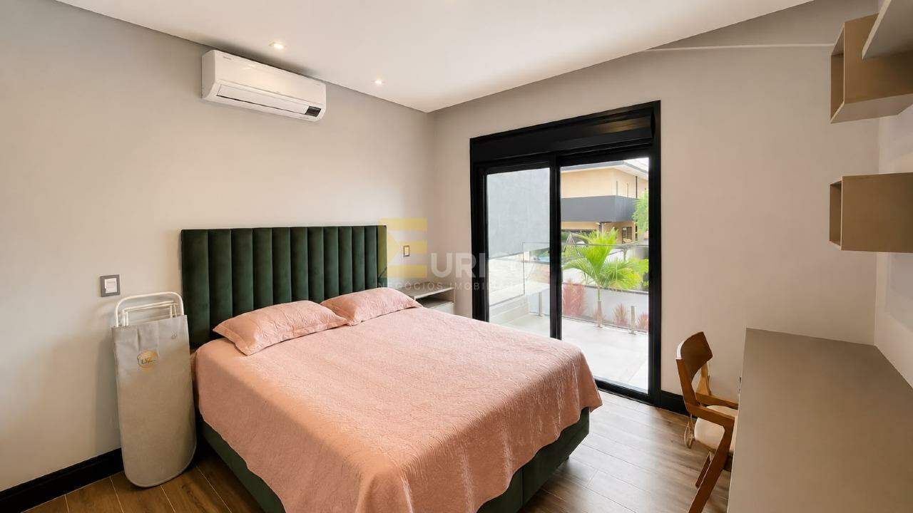 Casa em condomínio à venda no Condomínio Cedros do Libano em Valinhos/SP: