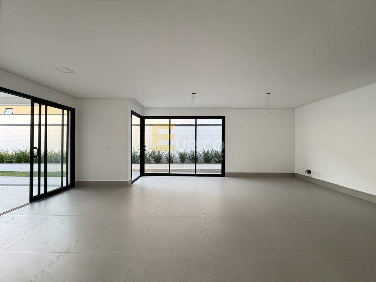 Casa em condomínio à venda no Condomínio Canto Del Bosco em Valinhos/SP: 