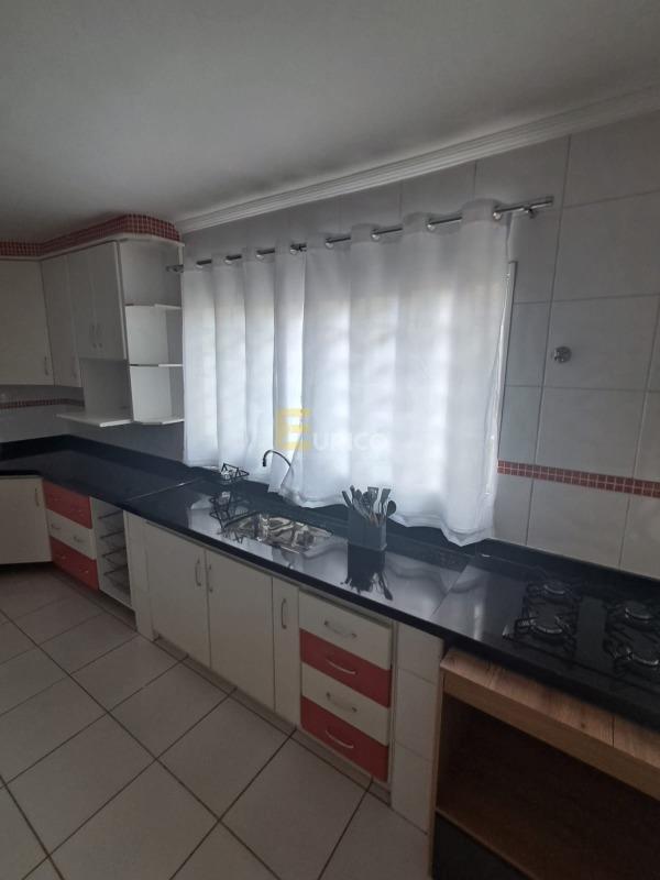 Cobertura à venda no Vila Planalto em Vinhedo/SP: Cozinha