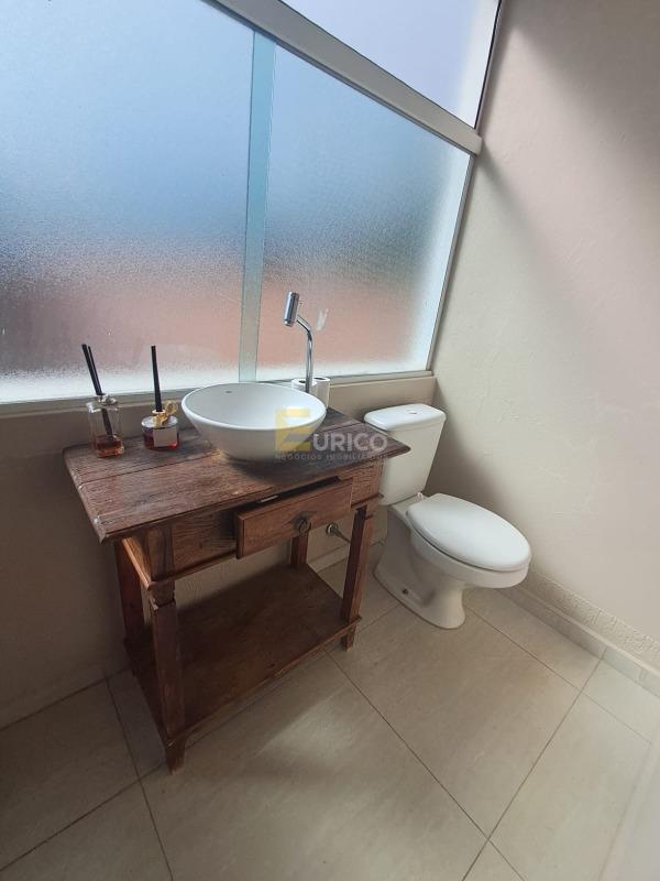 Cobertura à venda no Vila Planalto em Vinhedo/SP: Banheiro Cobertura