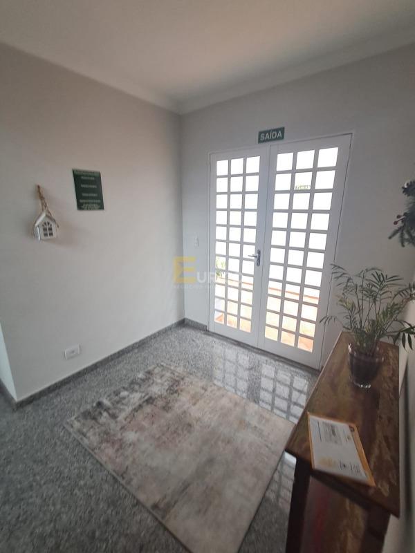 Cobertura à venda no Vila Planalto em Vinhedo/SP: Hall Entrada