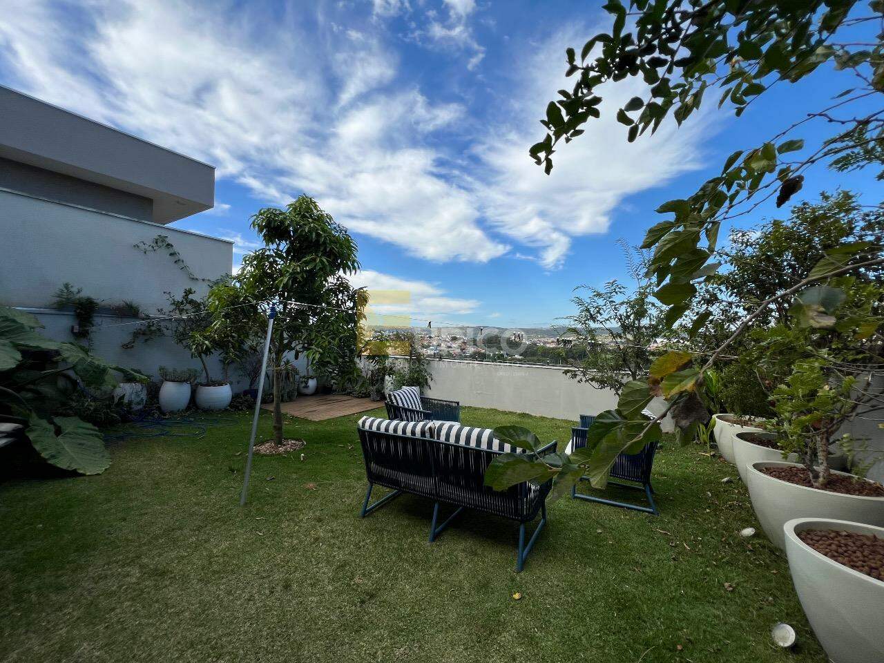 Casa em condomínio à venda no Condomínio Residencial Vivenda das Pitangueiras em Valinhos/SP: