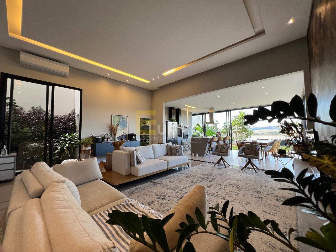 Casa em condomínio à venda no Condomínio Residencial Vivenda das Pitangueiras em Valinhos/SP: 