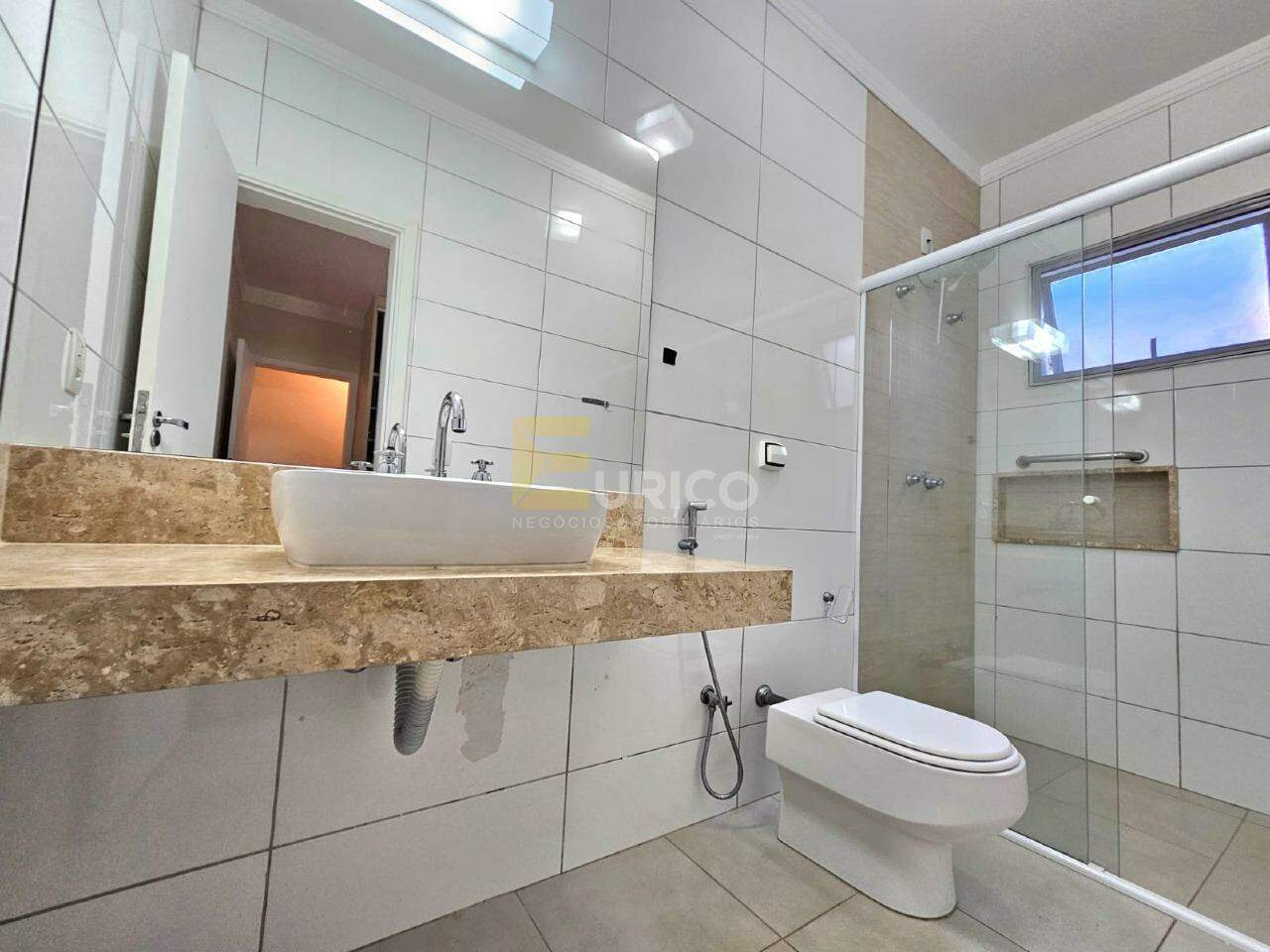 Casa em condomínio para aluguel no Condomínio Zurich Dorf em Valinhos/SP: